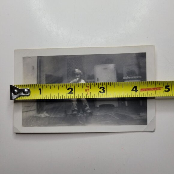 Creepy Photograph Child Tricycle Black White Gray Blurry Horror 1950s 1960s - Picture 4 of 11